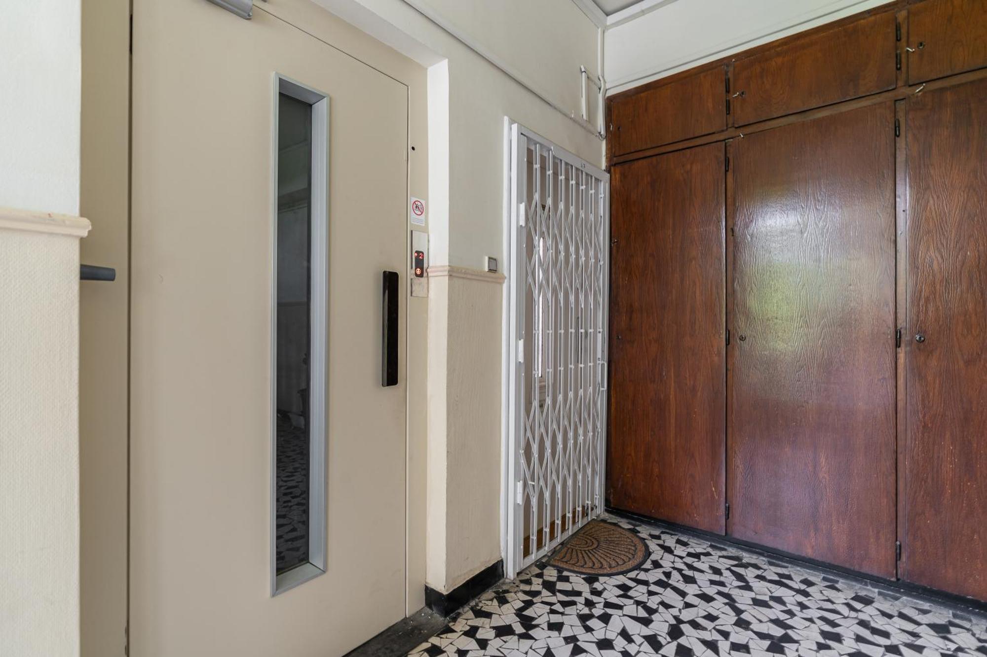 Basilika Panorama luxury one bedroom apartment with balcony Budapest Bagian luar foto